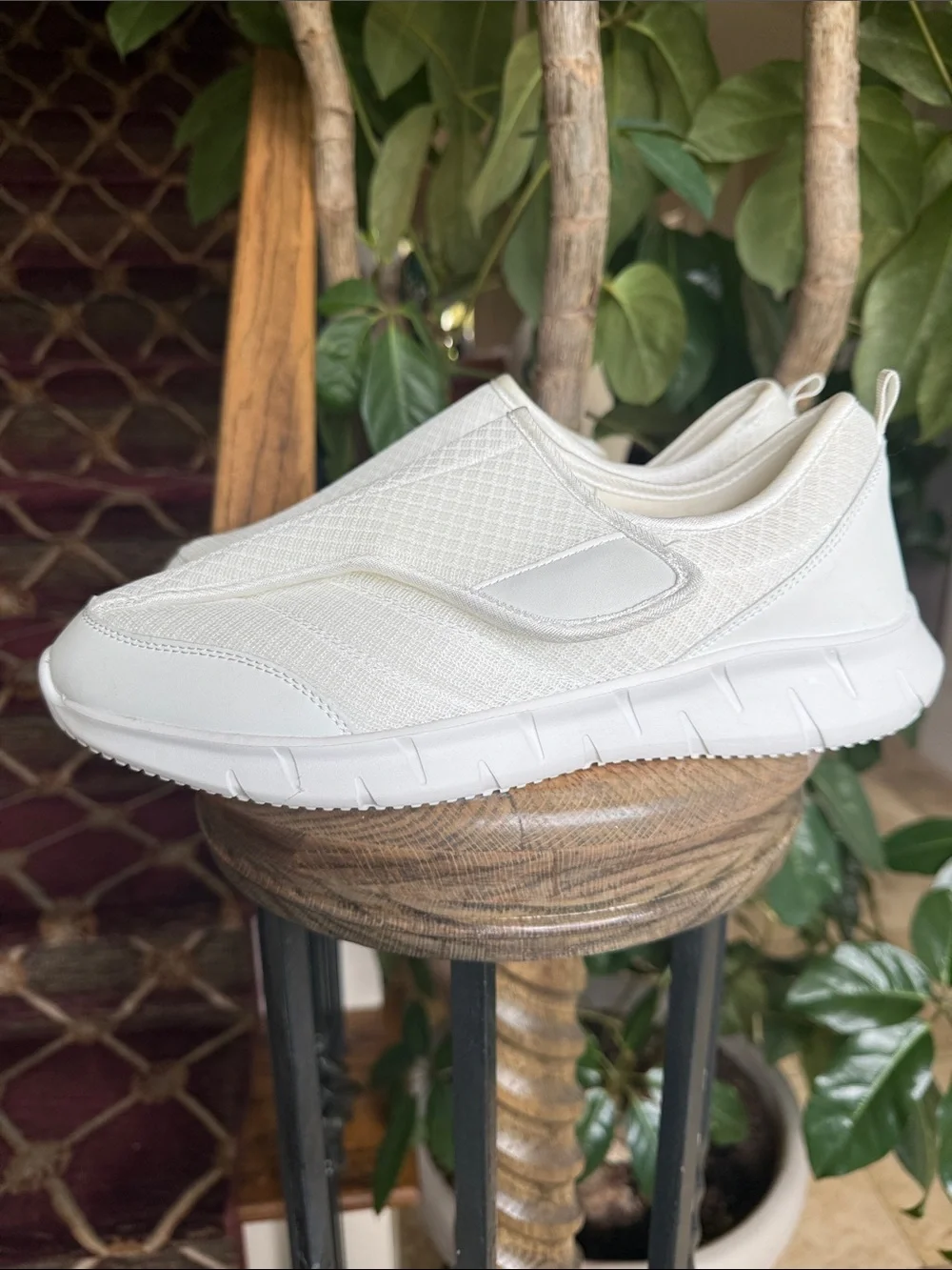 ORTHO REST ladies slip on Orthopedic shoe size 9 1/2 excellent condition